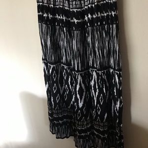Black and White Lined Skirt